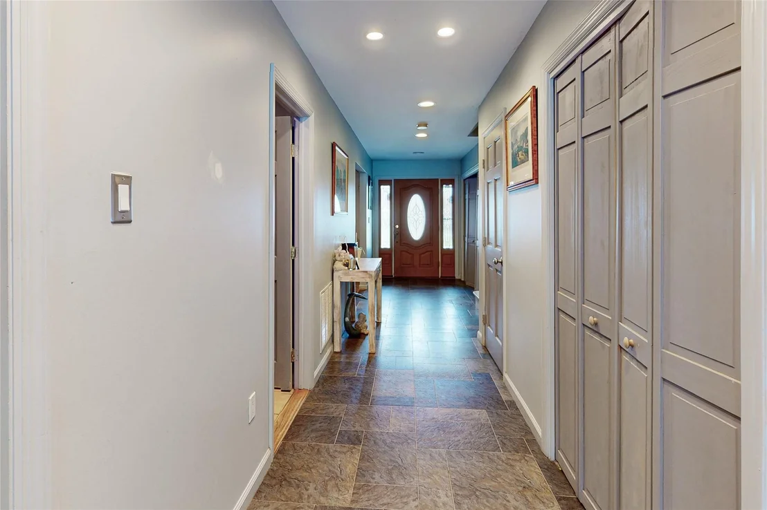 Photo of 14 Hilltop Road