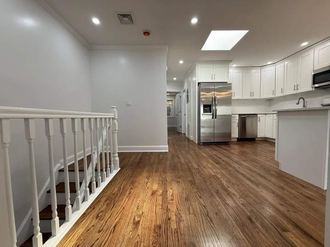 Photo of 3978 Carpenter Avenue