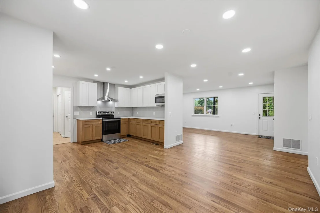 Photo of 1 Christopher Way