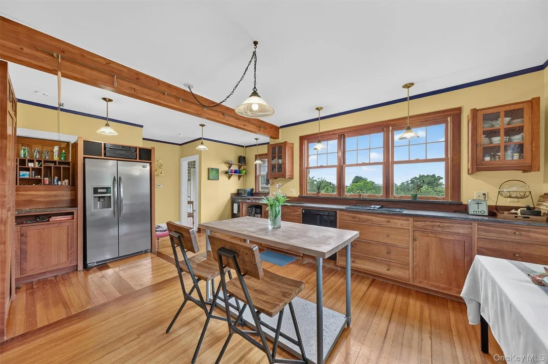 Photo of 37 Ridge Road