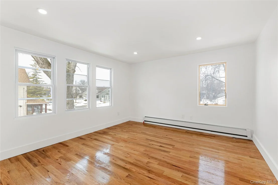 Photo of 67 Ellison Avenue