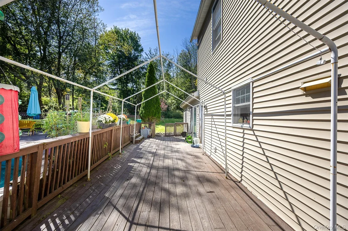 Photo of 250 Highview Road