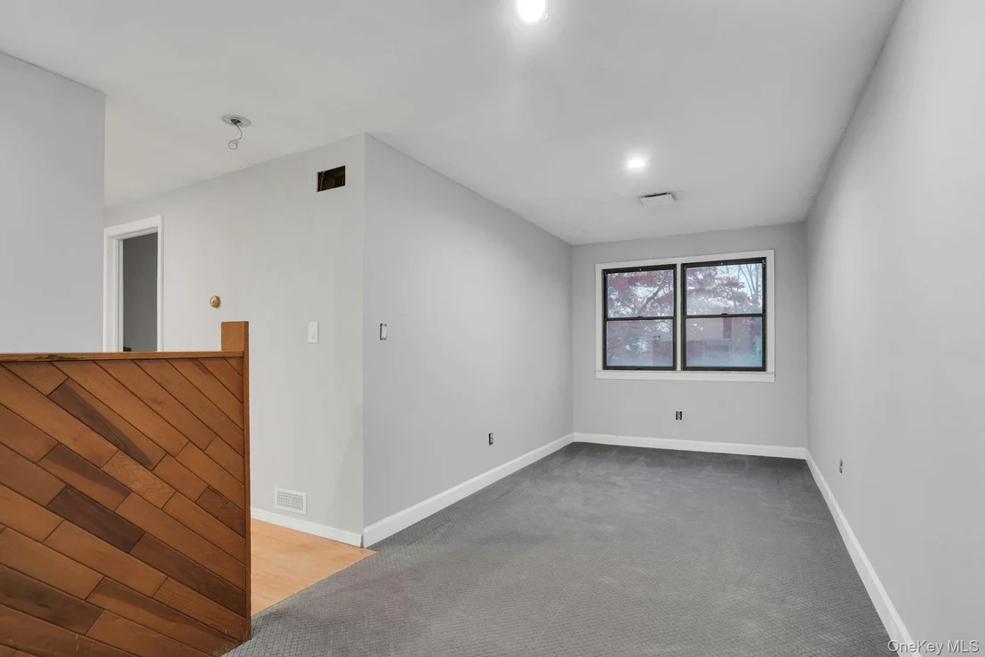 Photo of 22 Schuyler Drive