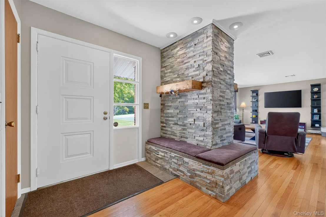 Photo of 14 High Point Drive