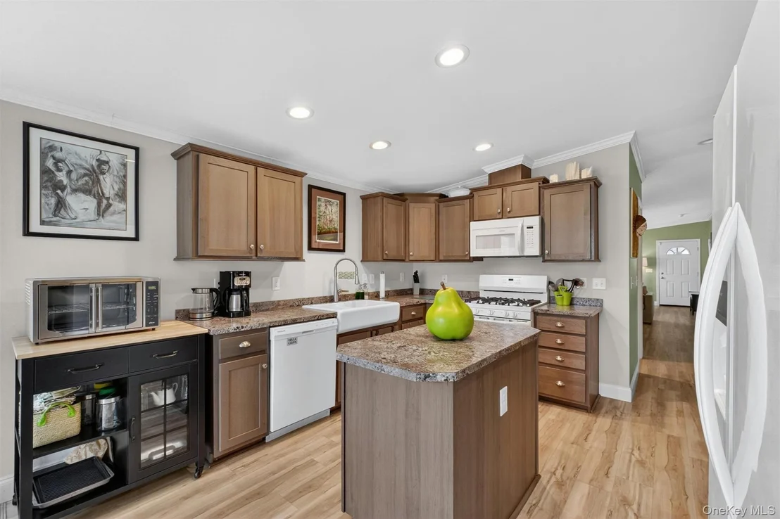 Photo of 10 Orlando Drive