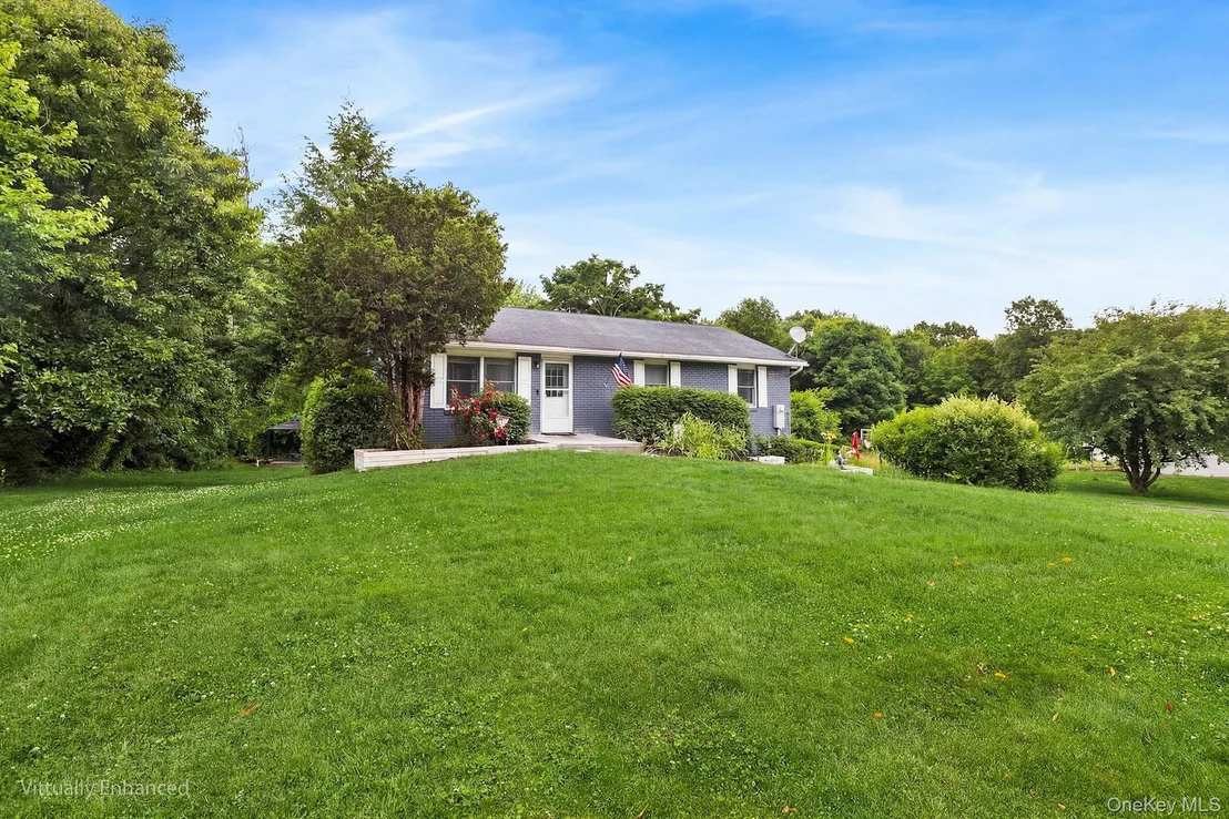 Photo of 11 Sharon Drive