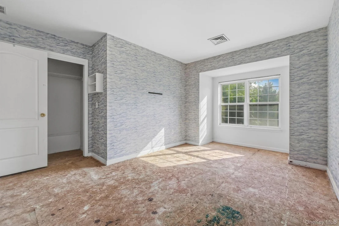 Photo of 14 Glen Eagles Drive