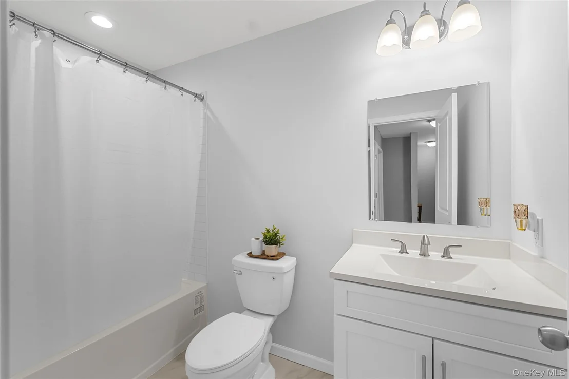 Photo of 28 Pinto Road W