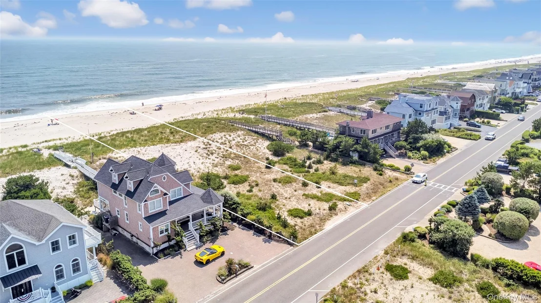 Photo of 699 Dune Road