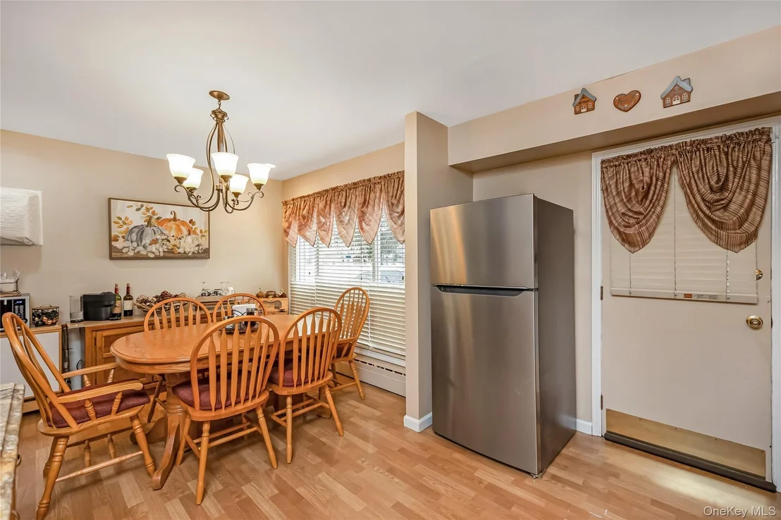 Photo of 75 N Sloan Drive N