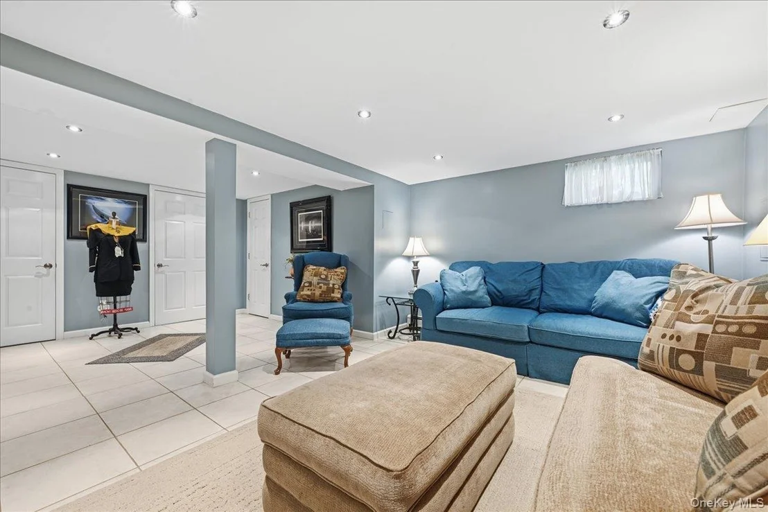 Photo of 809 Garden Drive