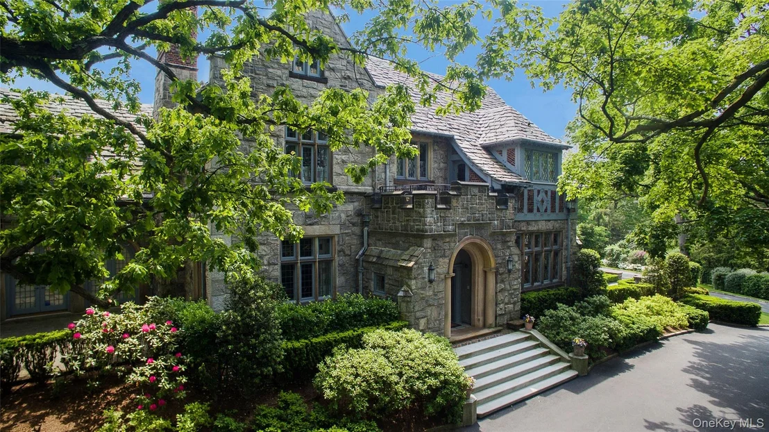 Photo of 5 Oakledge Road