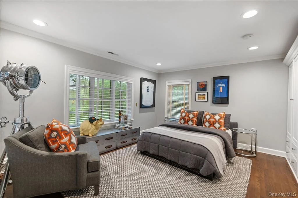 Photo of 8 Boxwood Lane