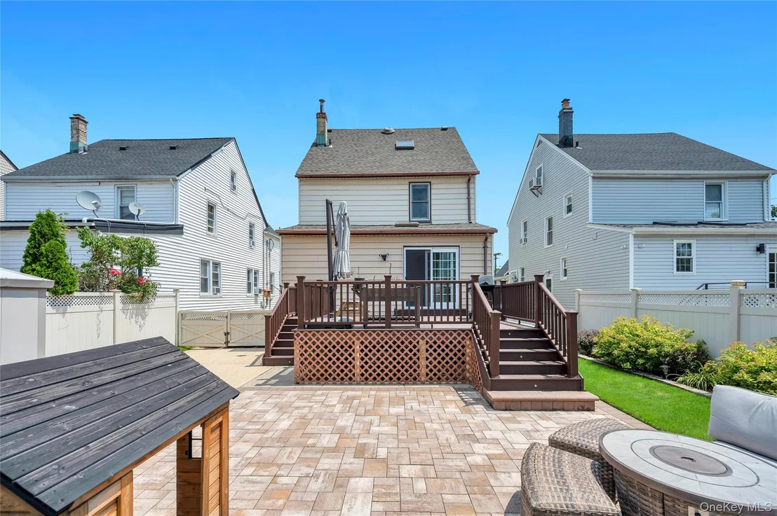Photo of 232 Locust Street