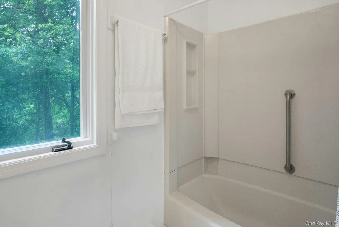Photo of 707 Eagle Bay Drive