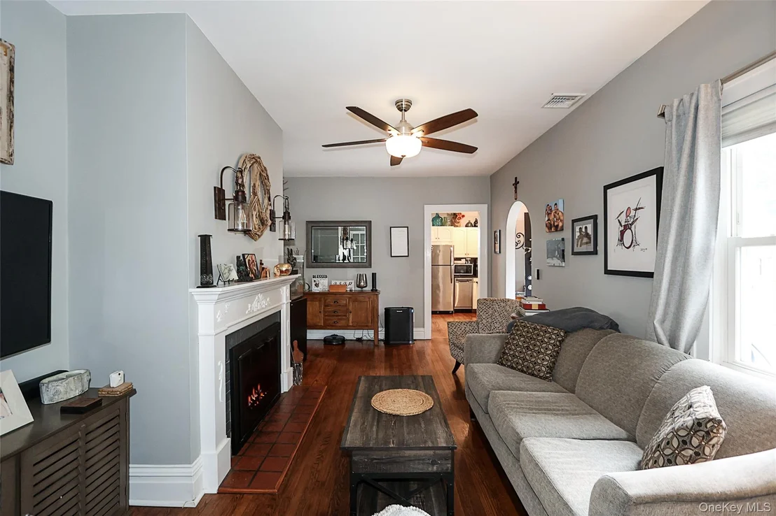 Photo of 8 Dumond Place