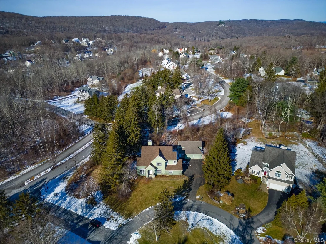 Photo of 2 Bridle Way