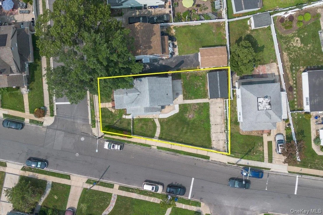 Photo of 17 Sapir Street