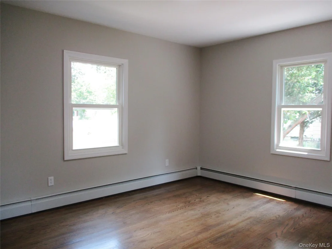 Photo of 554 Mill Road