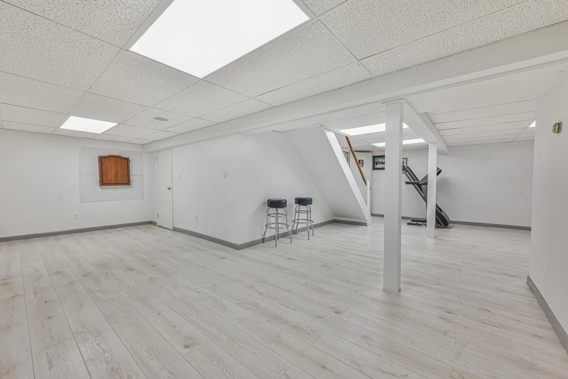 Photo of 239 Walnut Road