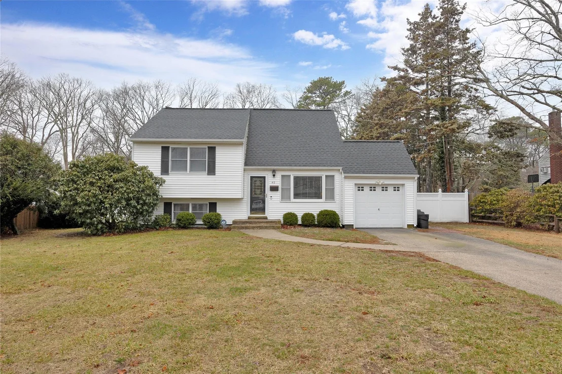 Photo of 40 Maple Avenue
