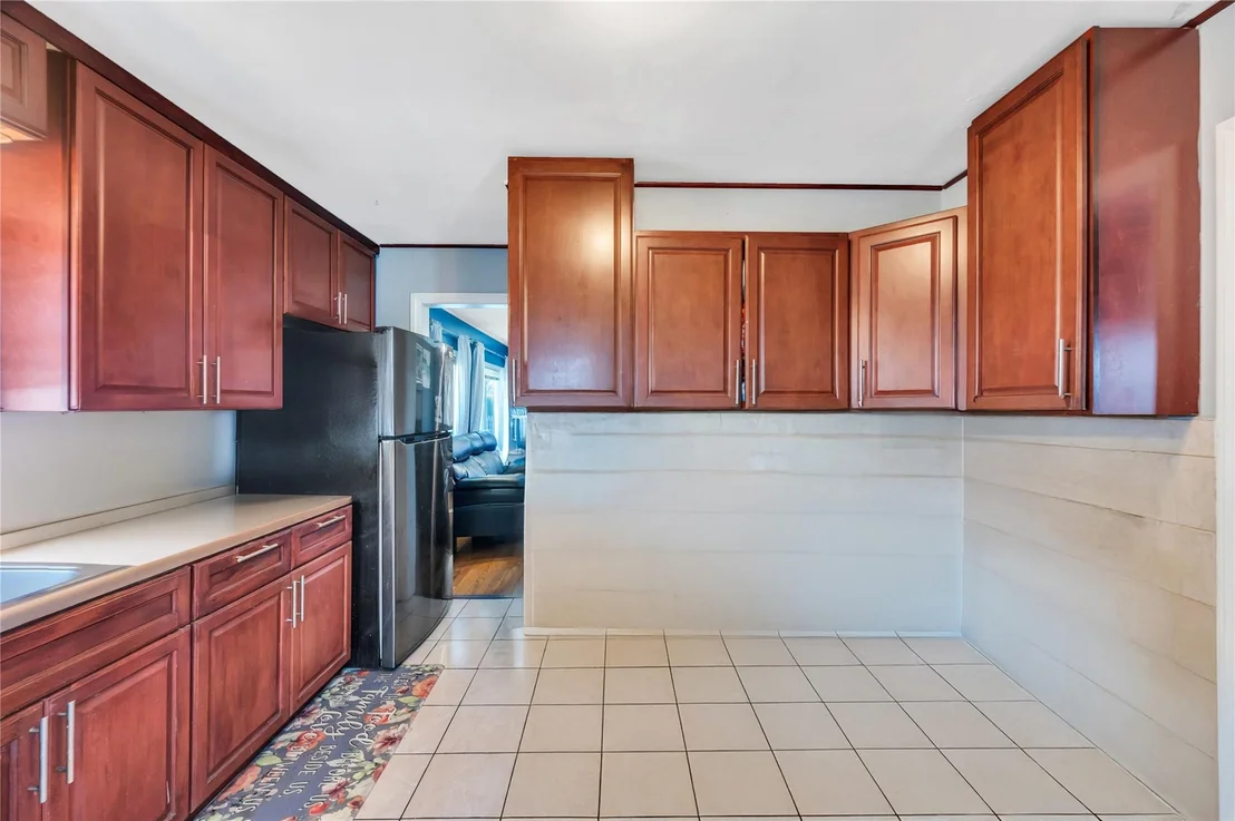 Photo of 136 Saint Johns Street