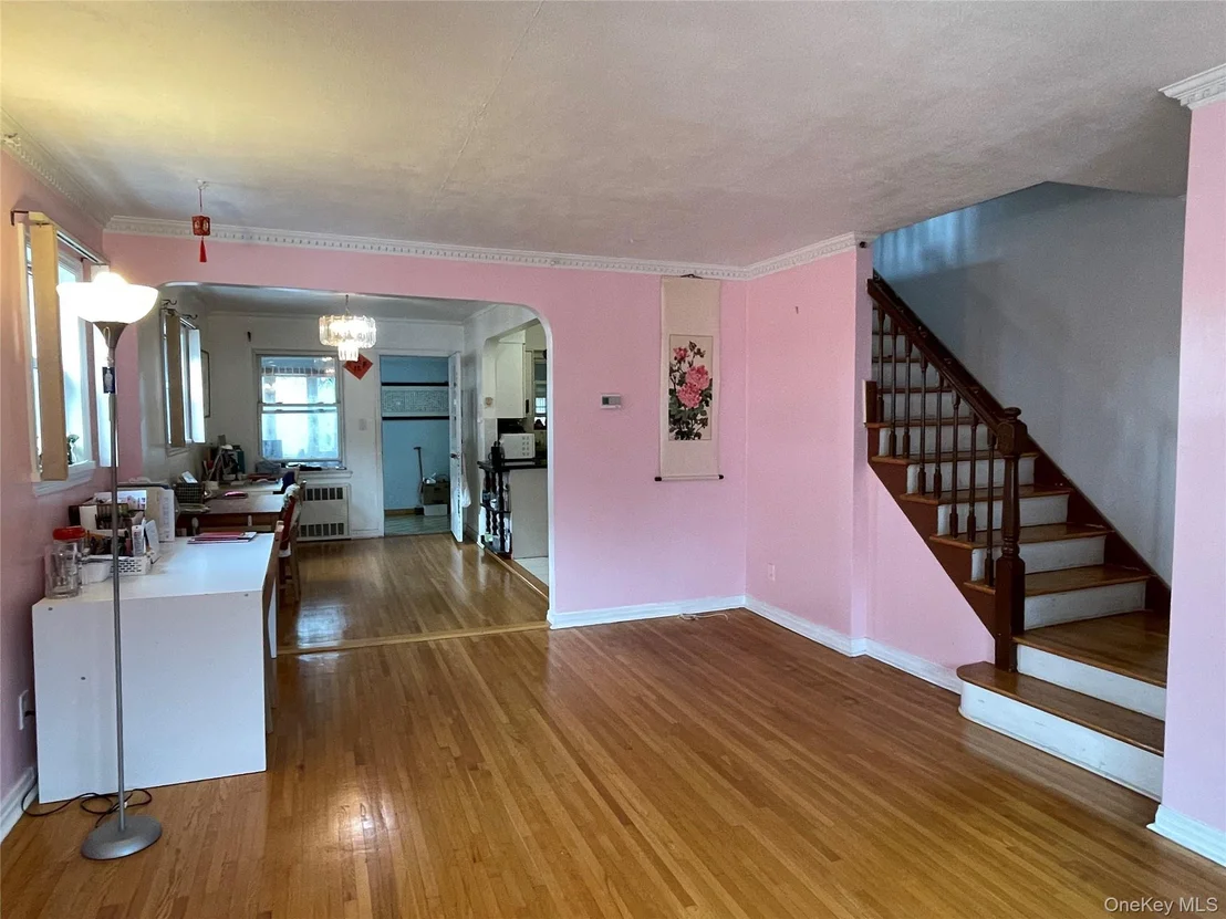 Photo of 6152 149th Street