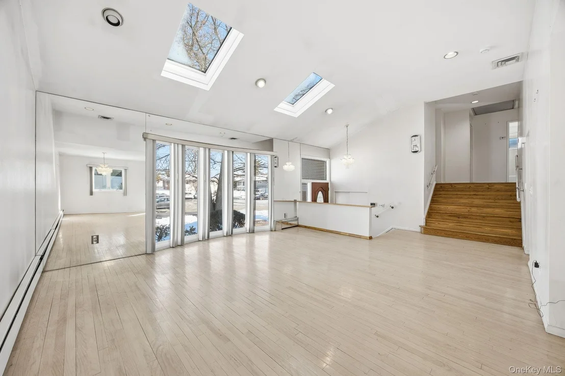 Photo of 87 Executive Drive