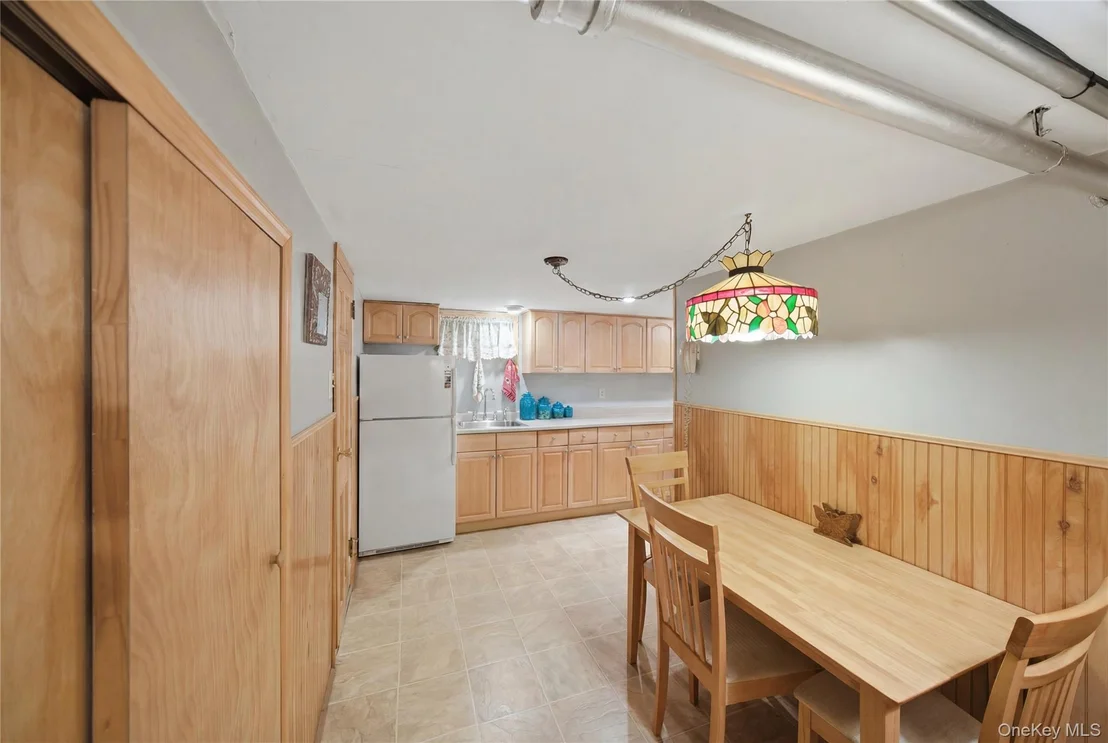 Photo of 6033 69th Lane