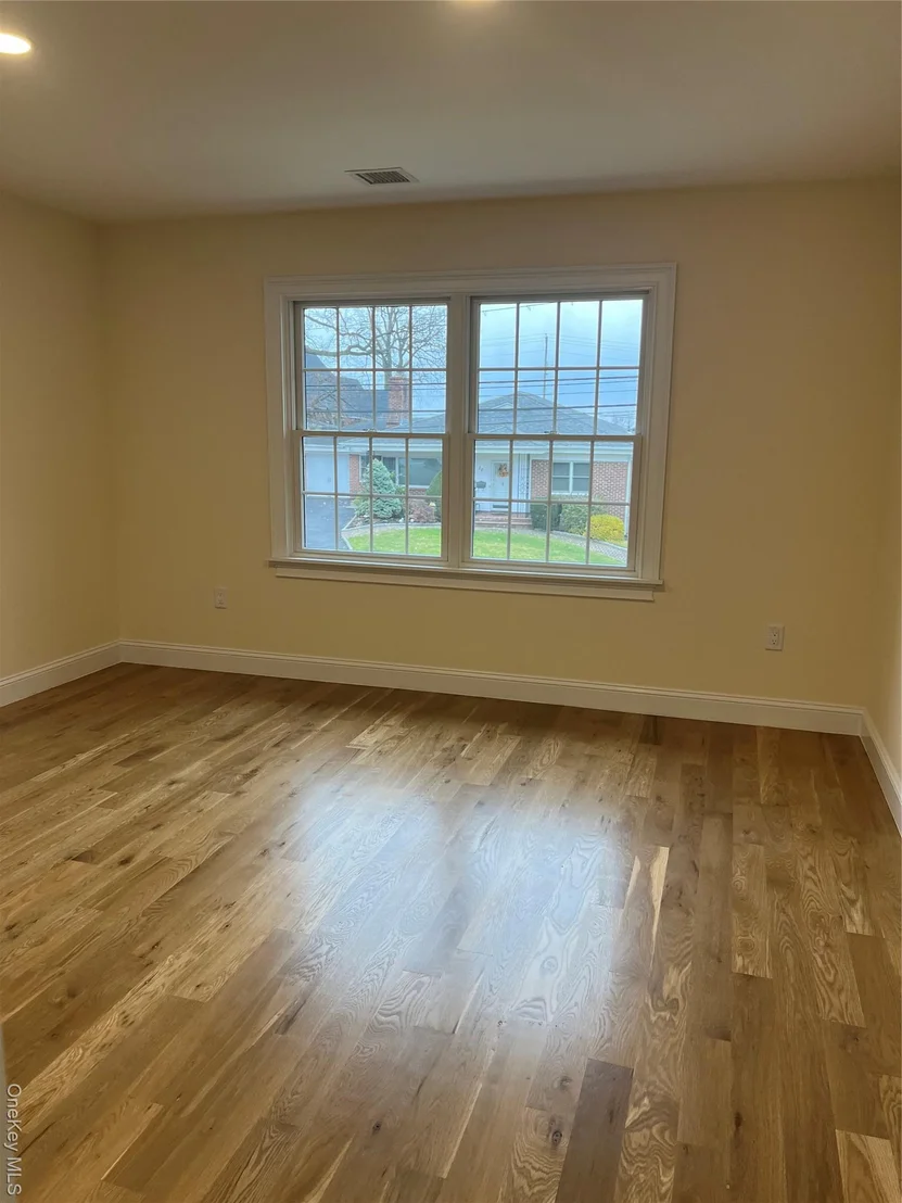 Photo of 19 Sunlight Hill