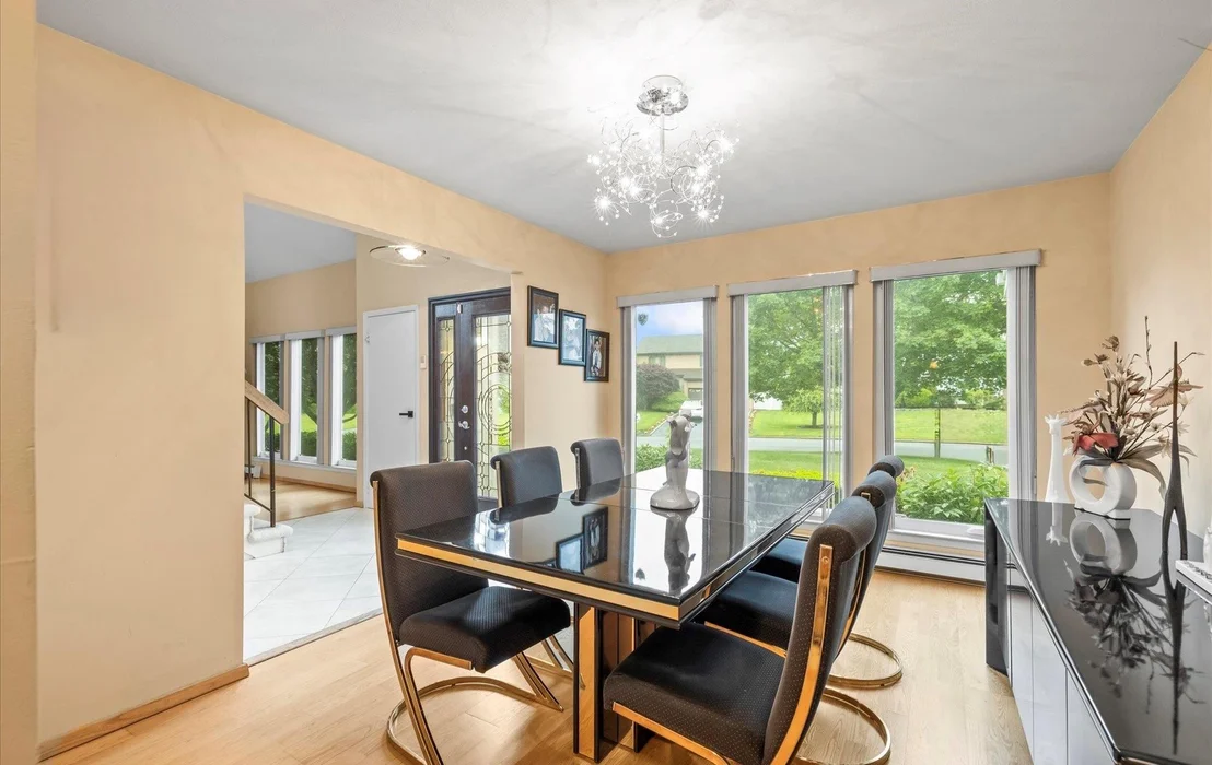 Photo of 34 Oak Meadow Road