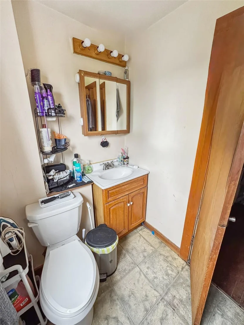 Photo of 42 Wisner Avenue