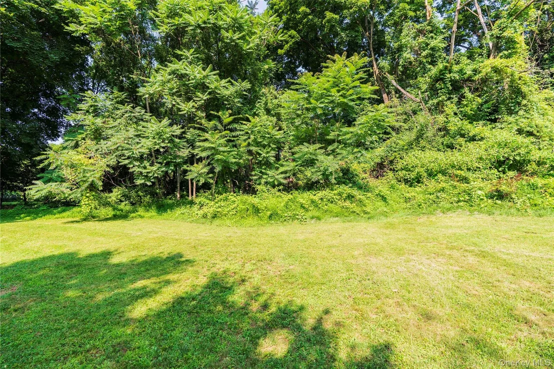 Photo of 24 S Gate Drive
