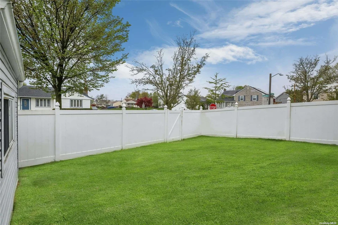 Photo of 33 Elizabeth Drive