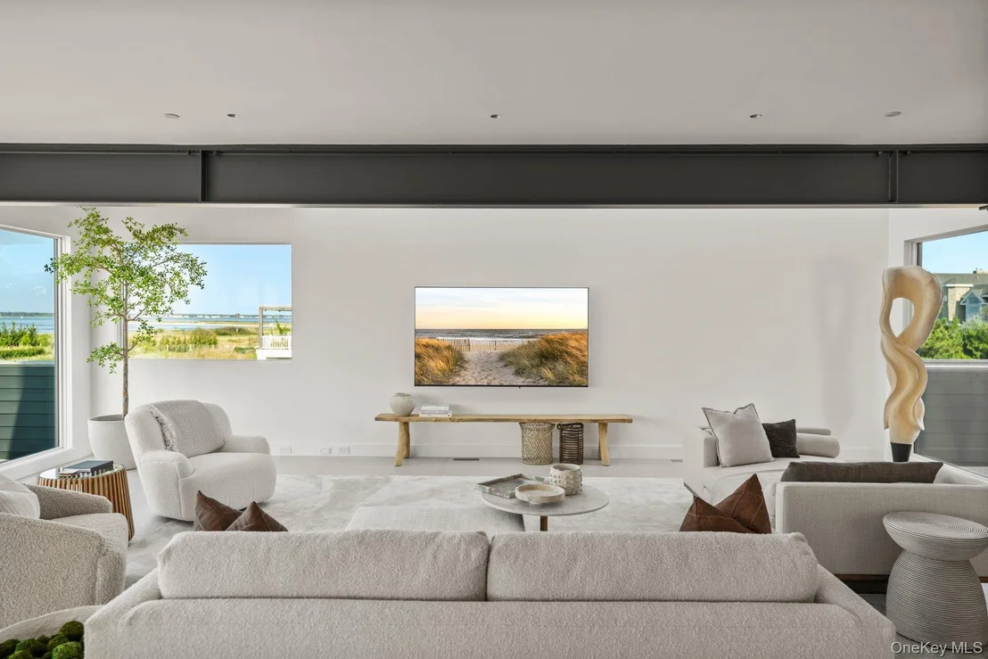 Photo of 780 Dune Road