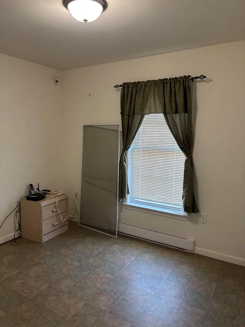 Photo of 126 Maple Avenue