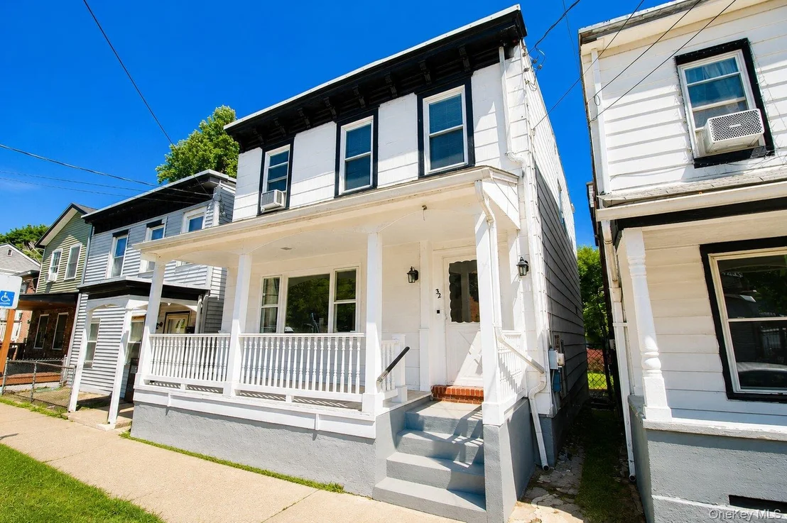 Photo of 32 Hasbrouck Street