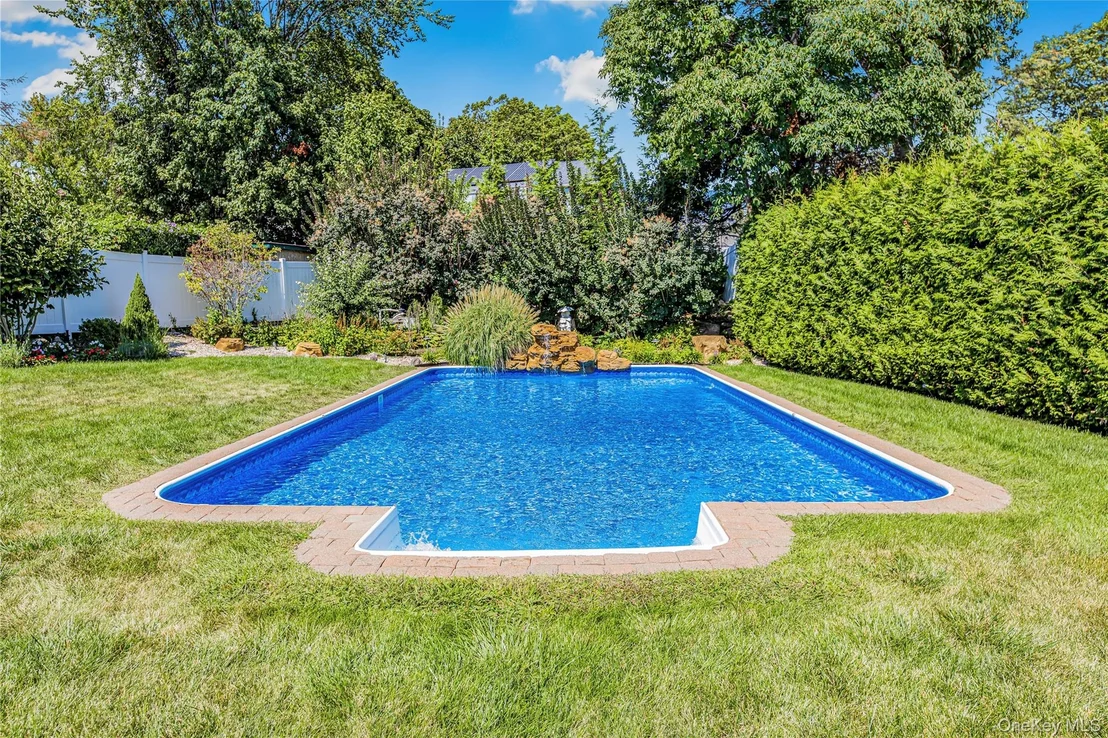 Photo of 397 Concord Road