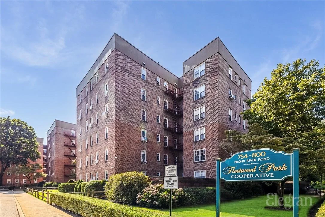 Photo of Unit B57 at 766 Bronxriver Road