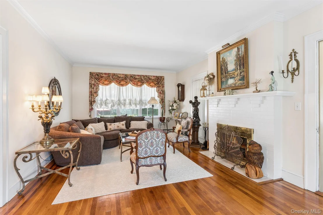 Photo of 43 Beverly Road