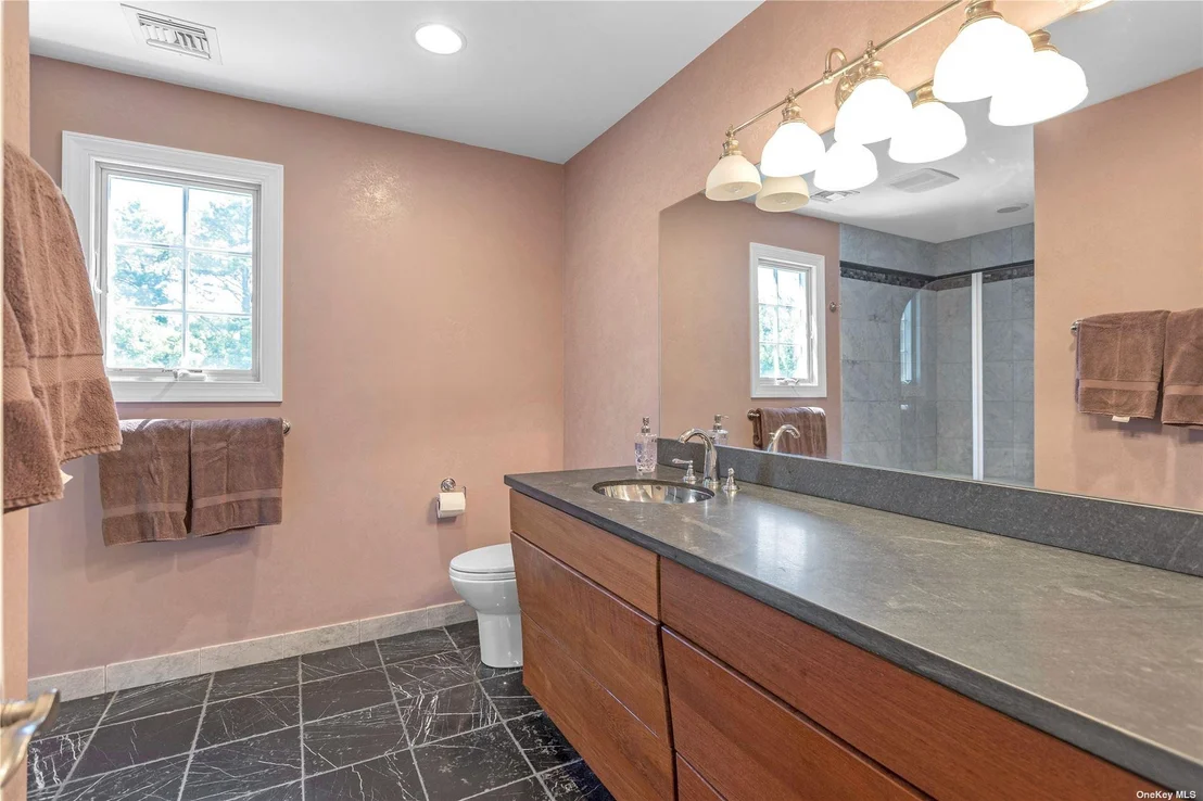 Photo of 7 Pine Ridge Drive
