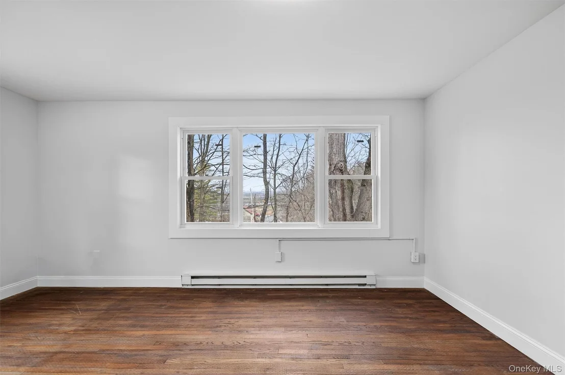 Photo of 8 Lawrence Lane