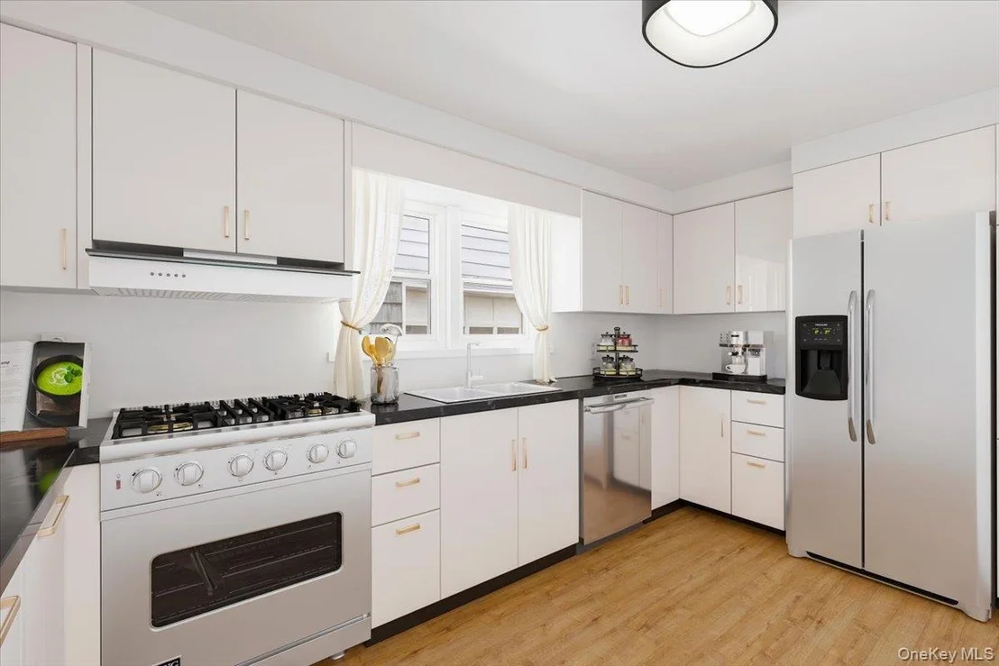 Photo of 175 White Road