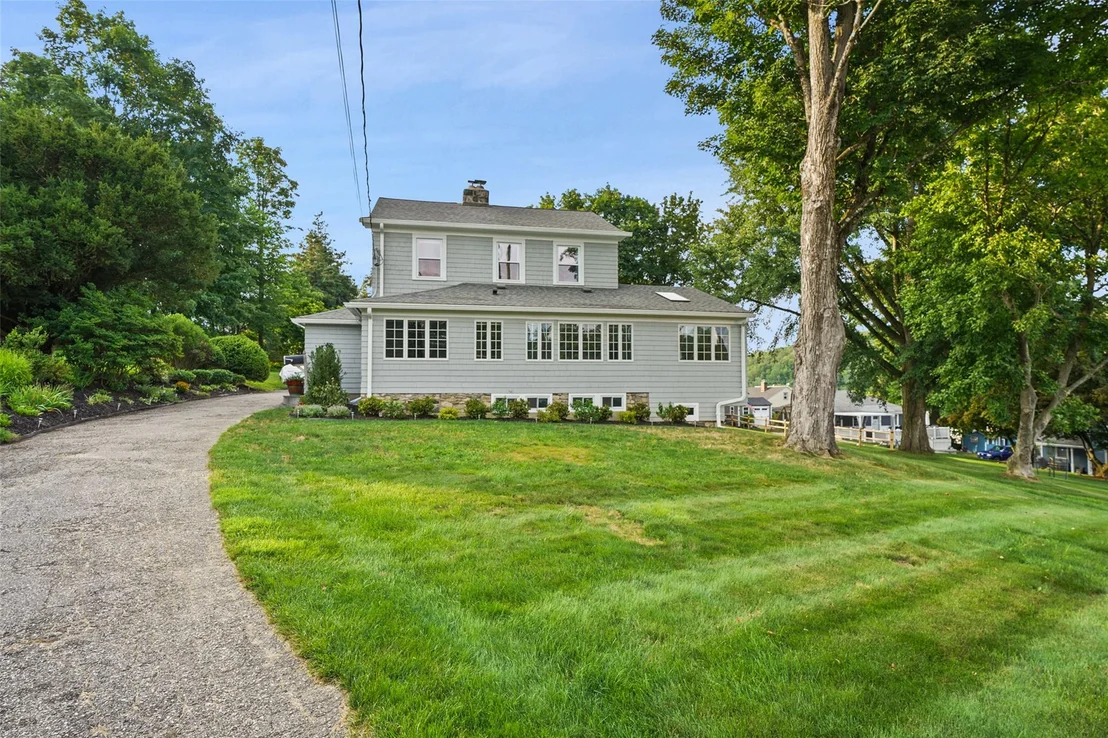 Photo of 4 East Drive