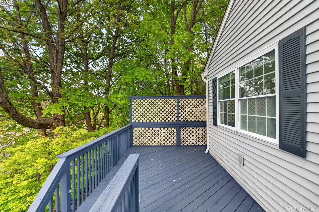 Photo of 21 Lakeview Drive