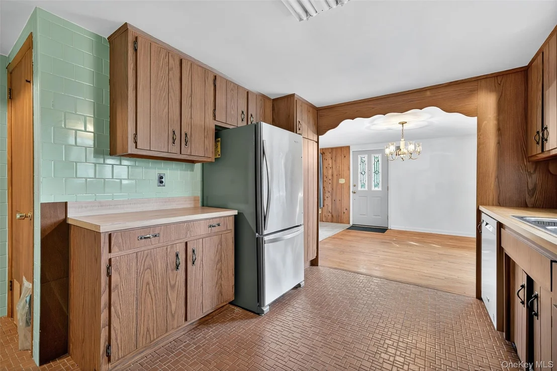 Photo of 33 Windwood Drive