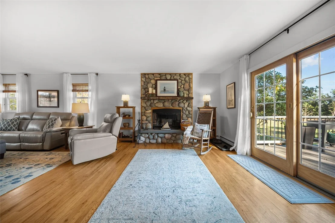 Photo of 730 Sebastians Cove