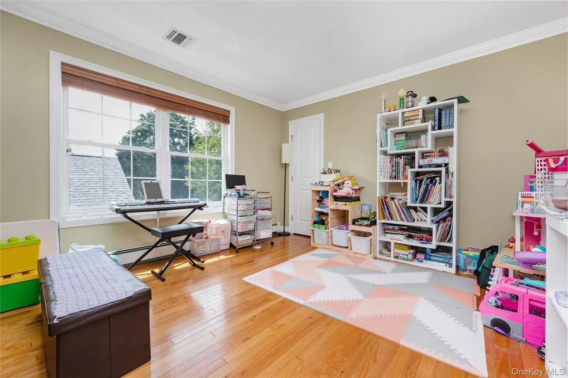 Photo of 2758 Harvard Place