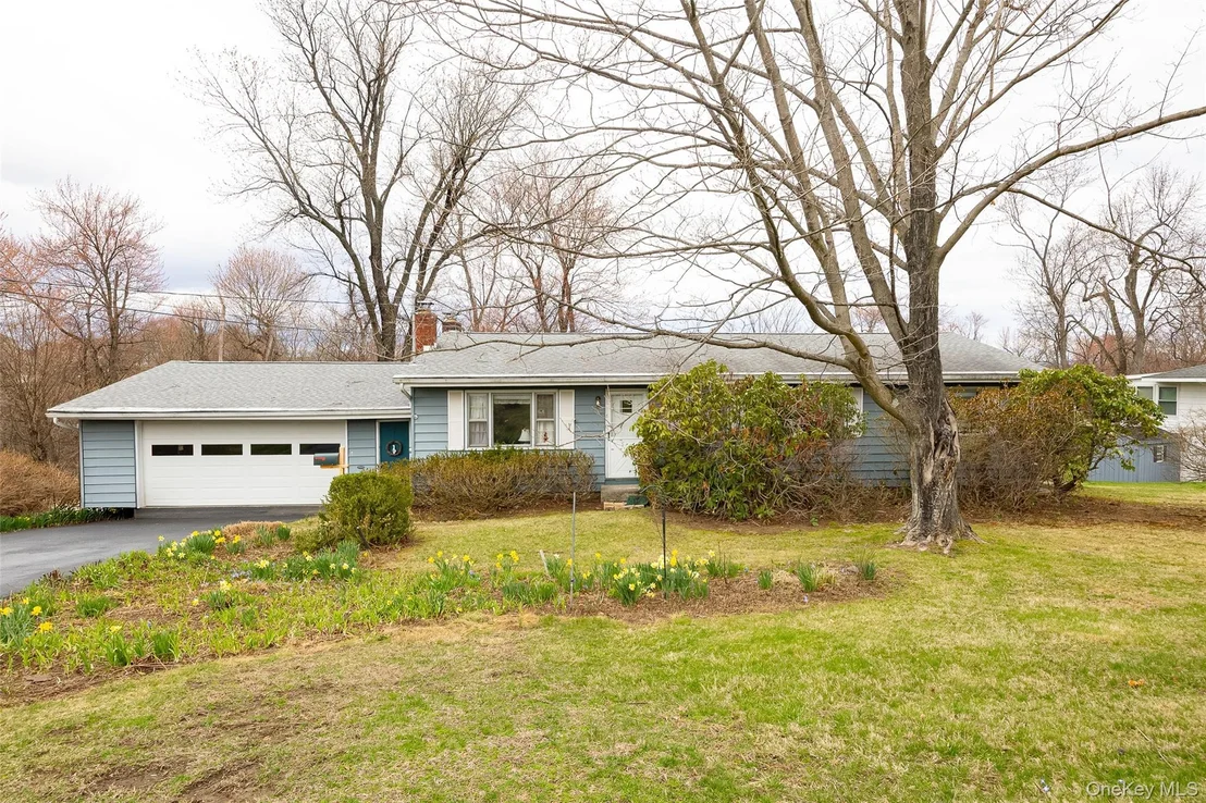 Photo of 140 Cherrywood Drive