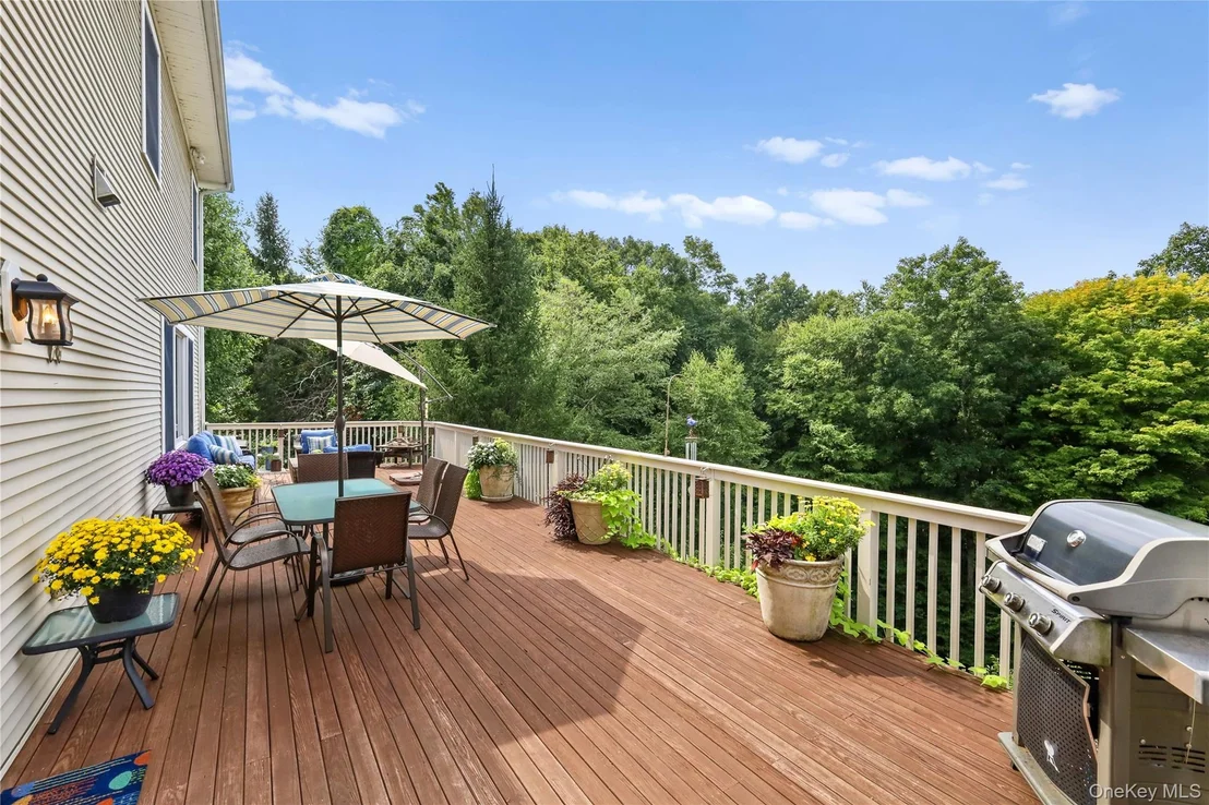 Photo of 20 Parkview Circle
